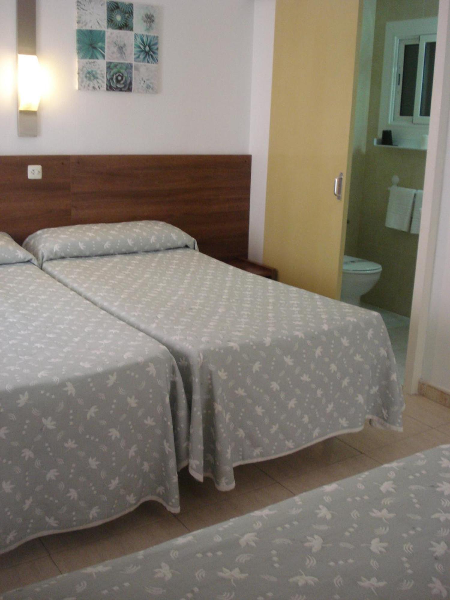 Hostal Margarita Pineda de Mar Pokoj fotografie